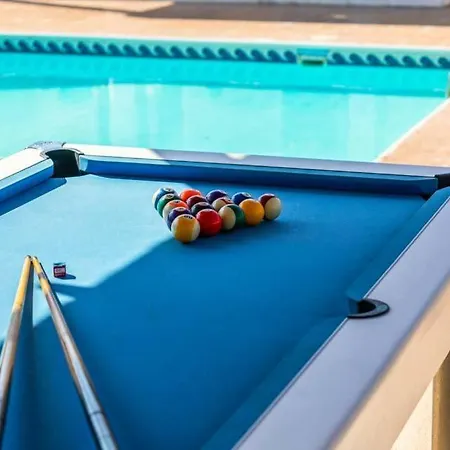 In Sleeps 6 Includes Swimming Pool Air Con And Wifi 8 Вилла *