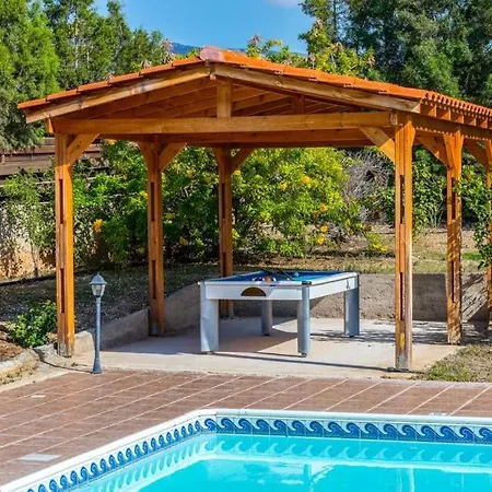 In Sleeps 6 Includes Swimming Pool Air Con And Wifi 8 Vilă Peyia